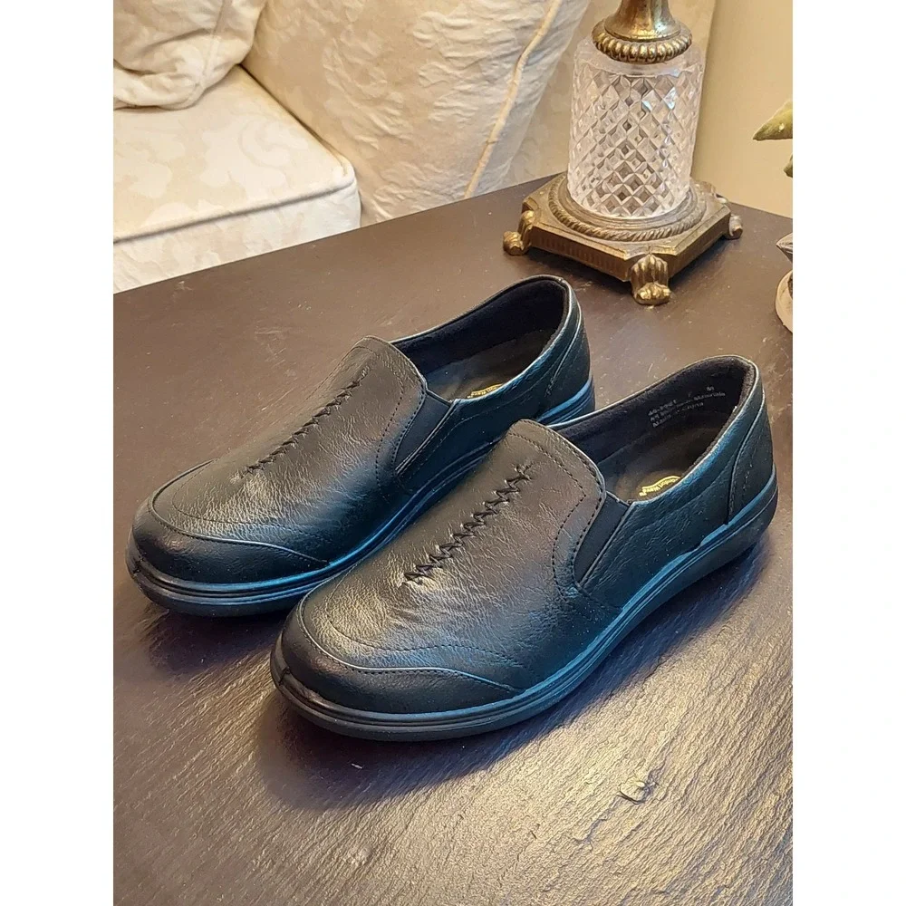 Easy Street Women's Ultimate Slip On Loafer With Stretch Black Size  7M $60 NEW!